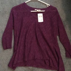 Heathered three quarter sleeved light sweater